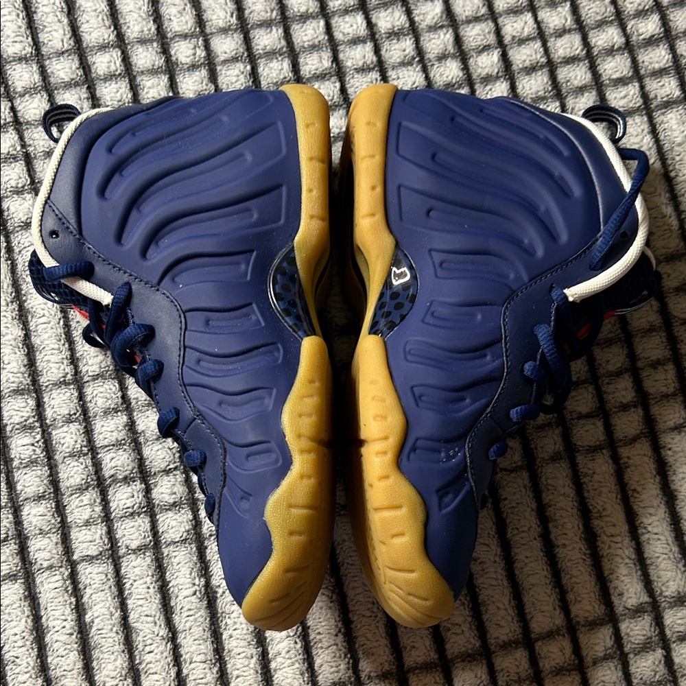 New Nike Foamposite Pro “Blue Void/University Red” (4Y) - Picture 4 of 12